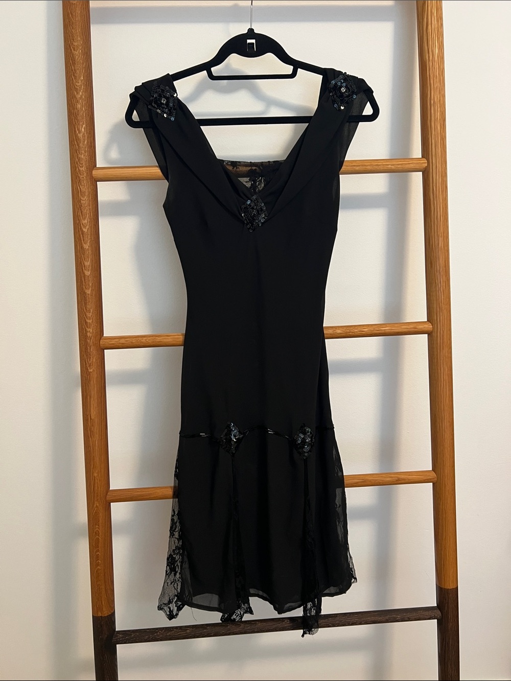 Unique Vintage Black Beaded Lace Trim 1920s Flapper Midi Dress - Size S